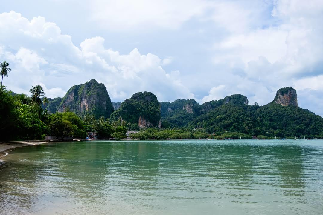 Praia de Nopparat Thara